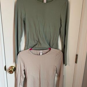 Yogalicious Long Sleeve Tops in Green and Beige